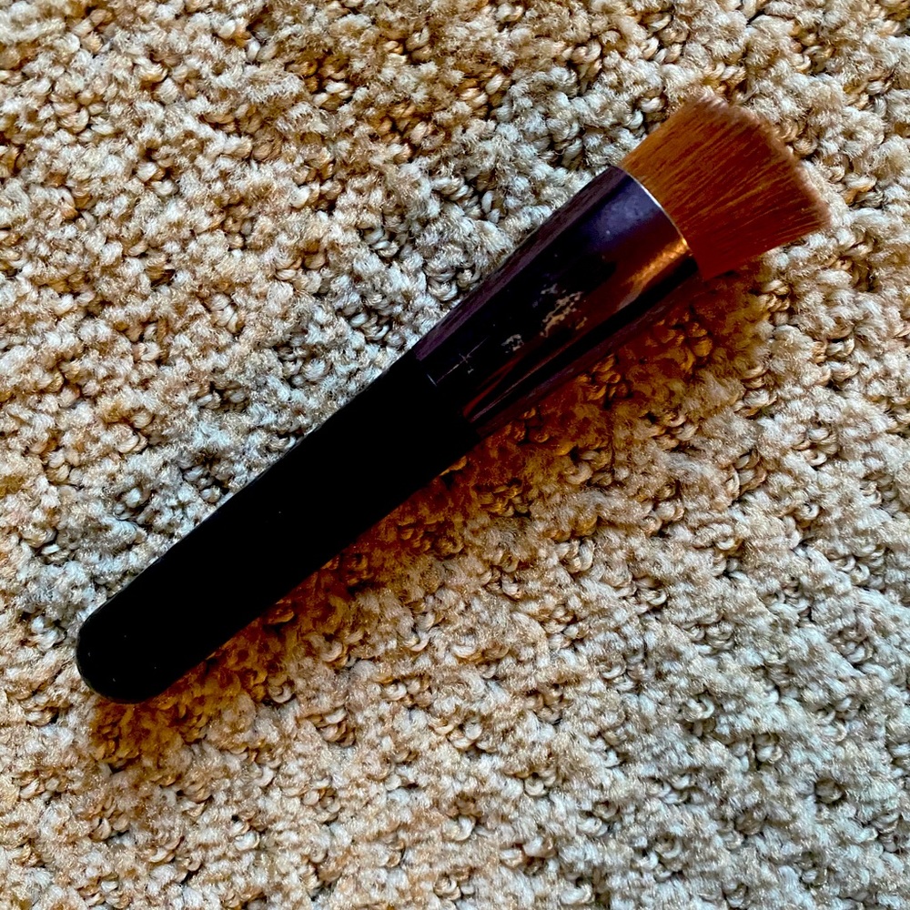 Foundation/ concealer brush-THE best,densest brush